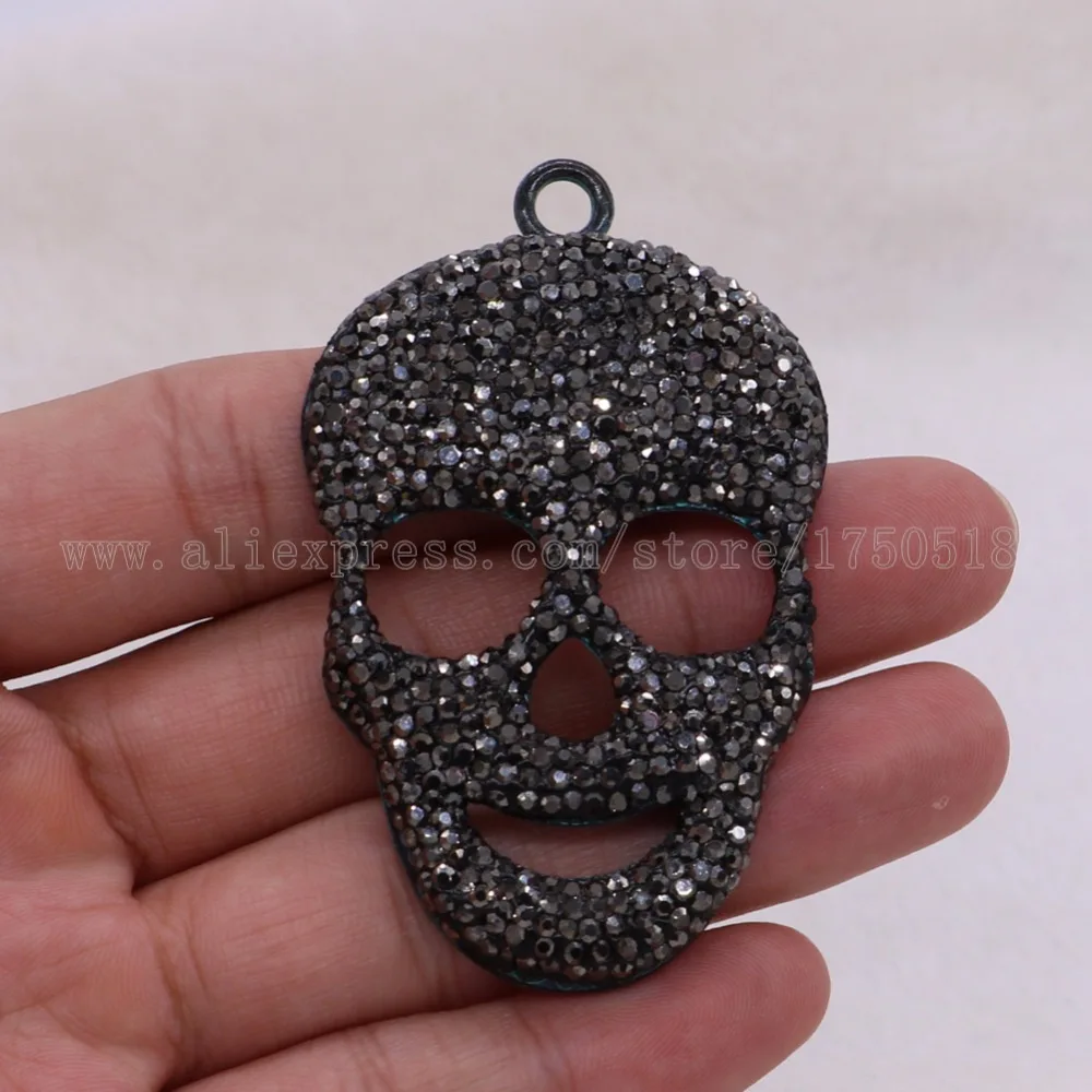 Модный кулон в виде черепа со стразами темного цвета ручная работа ювелирный