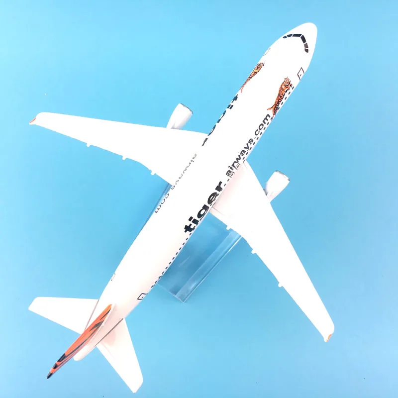 Литая металлическая подставка из металлического сплава модель 1:400|Наборы для