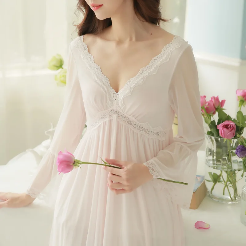 High-end 2017 New Arrival Summer Style Sexy Lace Palace Royal Beauty Nightdress Long White Pink Purple Ice Silk Nightgown | Женская