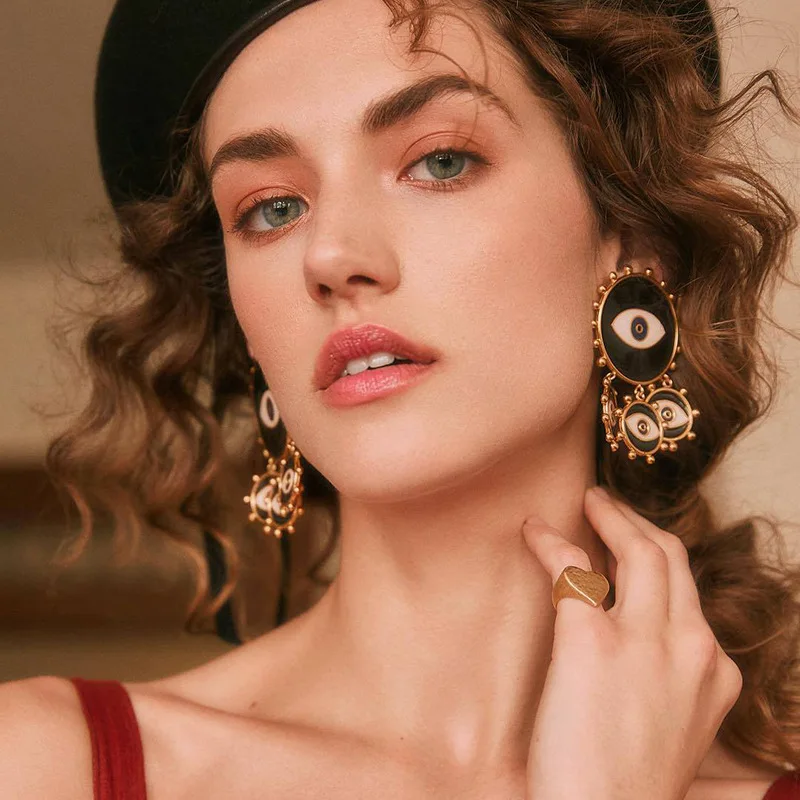

New Hyperbole Devil's Eye Earrings Personality Black Eye Street Style Fashion Punk Wind Drop Earring Party Jewelry