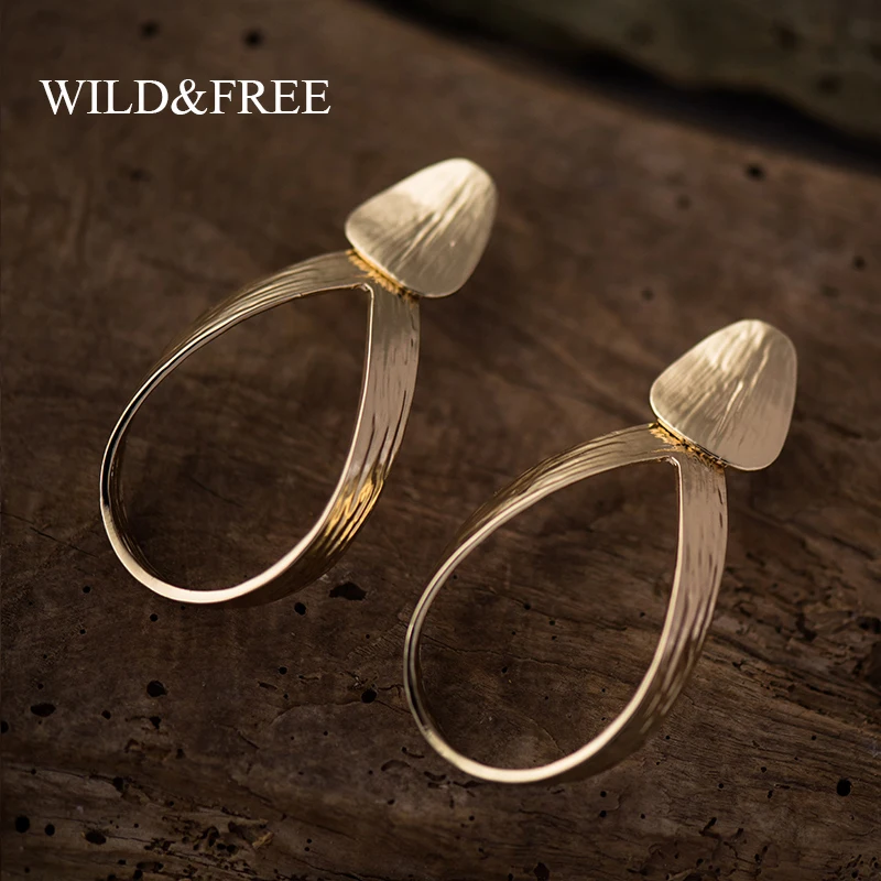 

Wild&Free Large Waterdrop Metal Earrings Gold Color Women Hollow Geometry Dangle Drop Earring Statement Jewelry