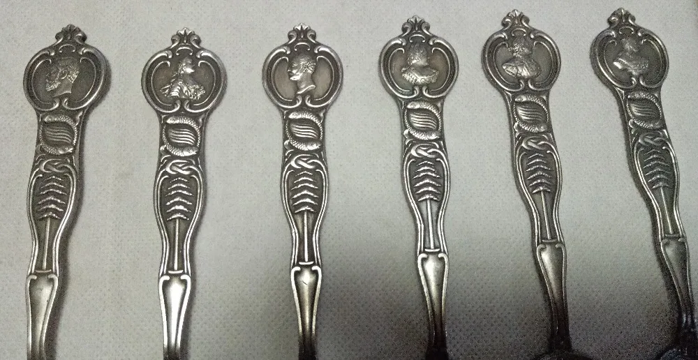 Российские императорские монеты выбираются случайным образом.|spoon| |
