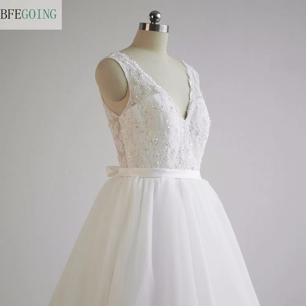 

Ivory Lace Tulle Beading V-Neck A-Line Floor -Length Wedding dress Cap Sleeves Sleeveless Real/Original Photos Custom made