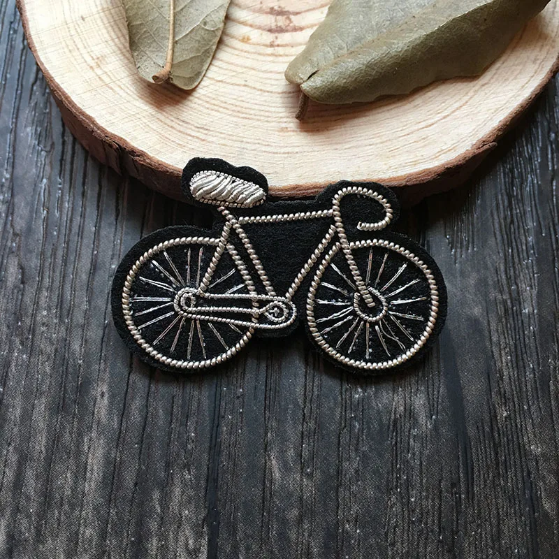 

High quality luxury indiasilk embroidered badge Bicycle design brooch clothes pin badges for clothes broches para ropa