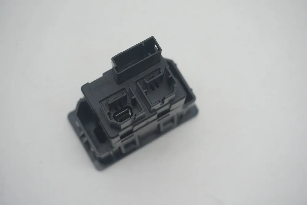 Подходит для интерфейсного модуля Ford CARPLAY только синхронизация 3 HC3Z 19A387 B
