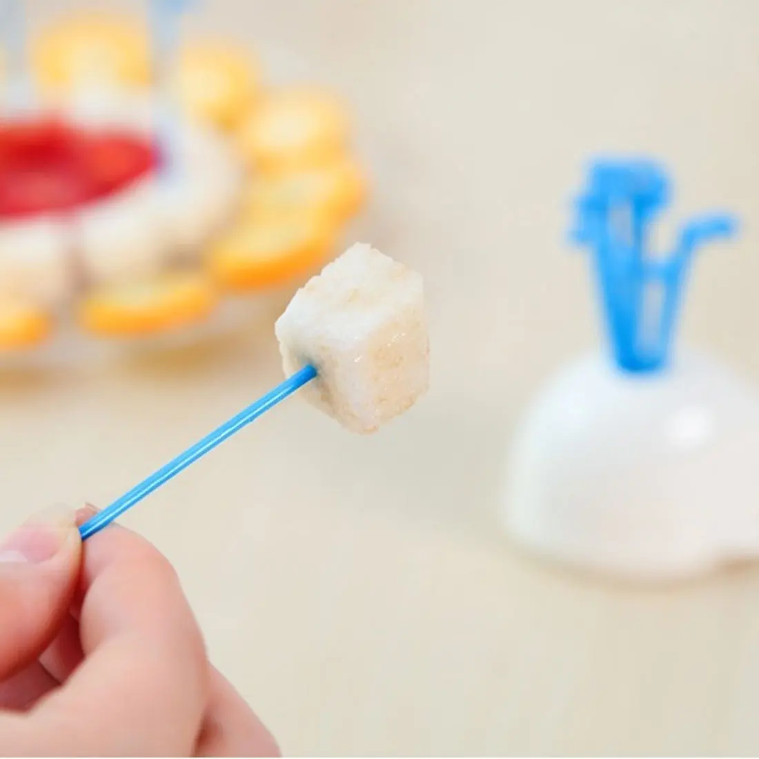 Top Sale 1 Set Novelty Fruit Vegetable Tools Chic White Whale Design Jar Spray Pick Kitchen Tool and |