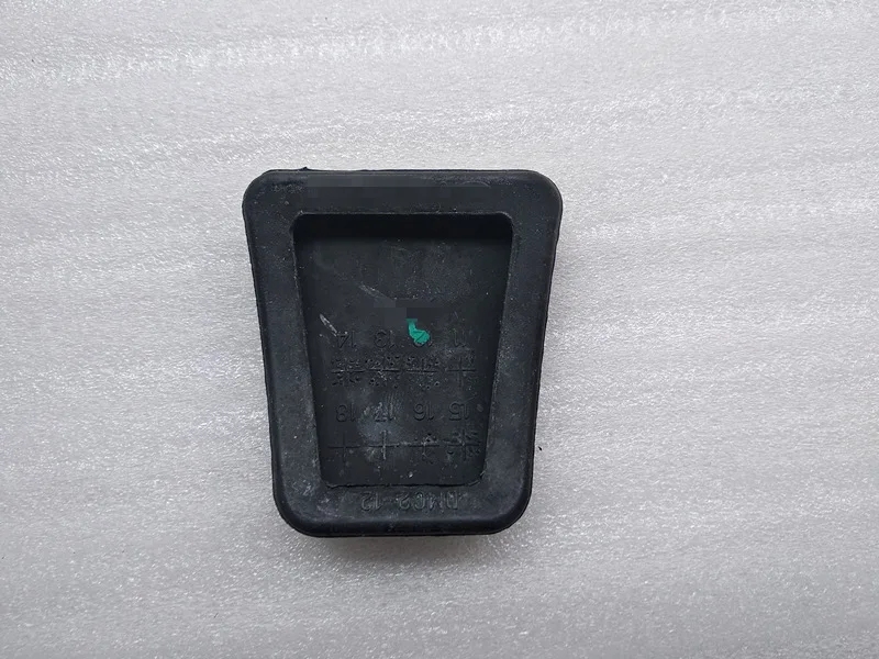 Накладка на педаль тормоза для Hyundai акцентная Соната SantaFe I20 I30 40 IX20 IX35 Kia 32825 36000