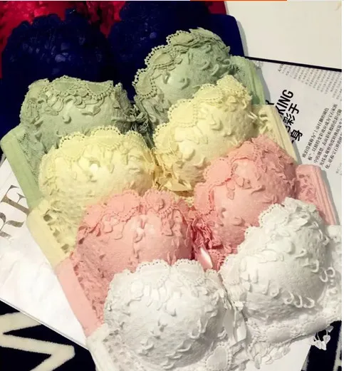 Женский бюстгальтер с пуш апом AW7474 глубоким треугольным вырезом и маленькой