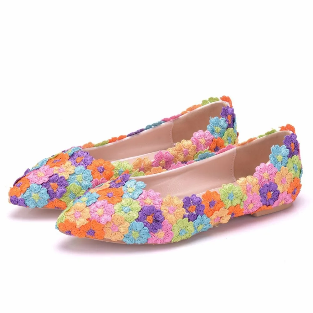 

Crystal Queen Colorful Flower Lace Women Flats Pointed Toe Wedding Shoes Spring
