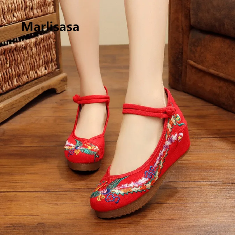 Zapatos De Mujer Lady Casual Comfortable Red Embroidery Dance Shoes Women Cute Sweet Chinese Traditional Ballet Shoes G2214