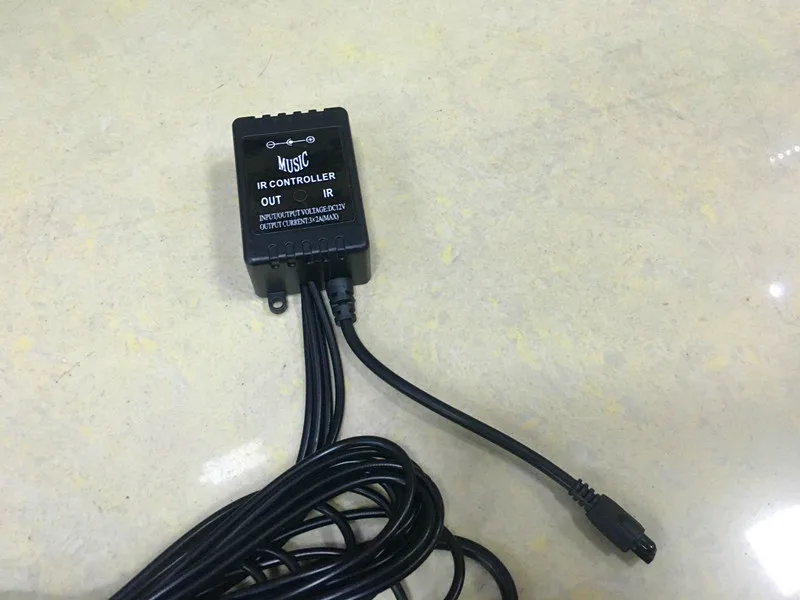 Бесплатная доставка 4 шт. голосовой контроллер салона автомобиля RGB Светодиодные