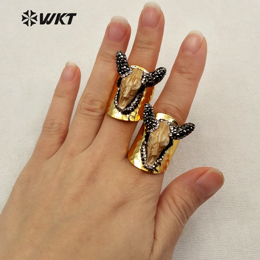 RR022 WKT moda urocza z wysokiej jakości z kryształkami w stylu pave Buffalo kształt głowy pierścień regulowany w kolorze czystego złota