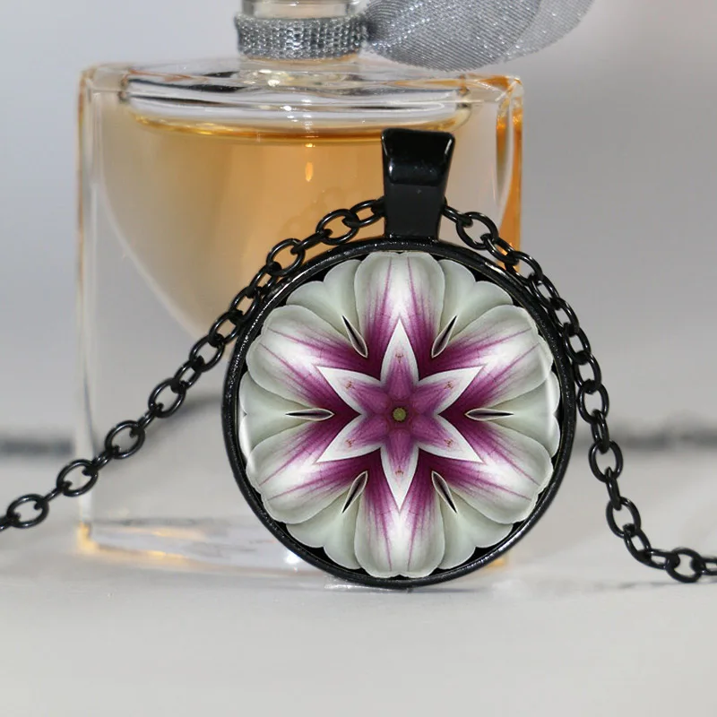 Ожерелье с подвеской в виде цветка мандалы круглой формы бронзовым покрытием |