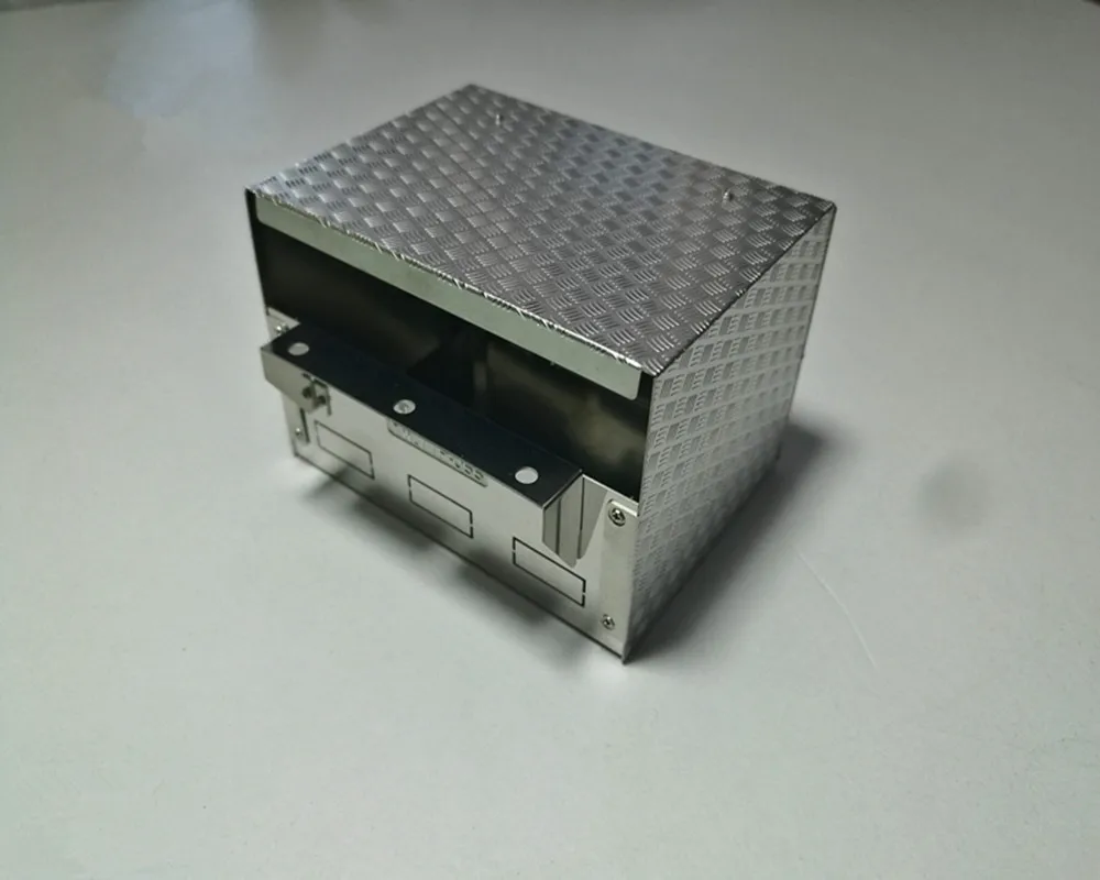 

New stainless steel tool box / equipment box for tamiya 1/14th scale rc scania r620 56323 56352 r470 tractor trailer truck