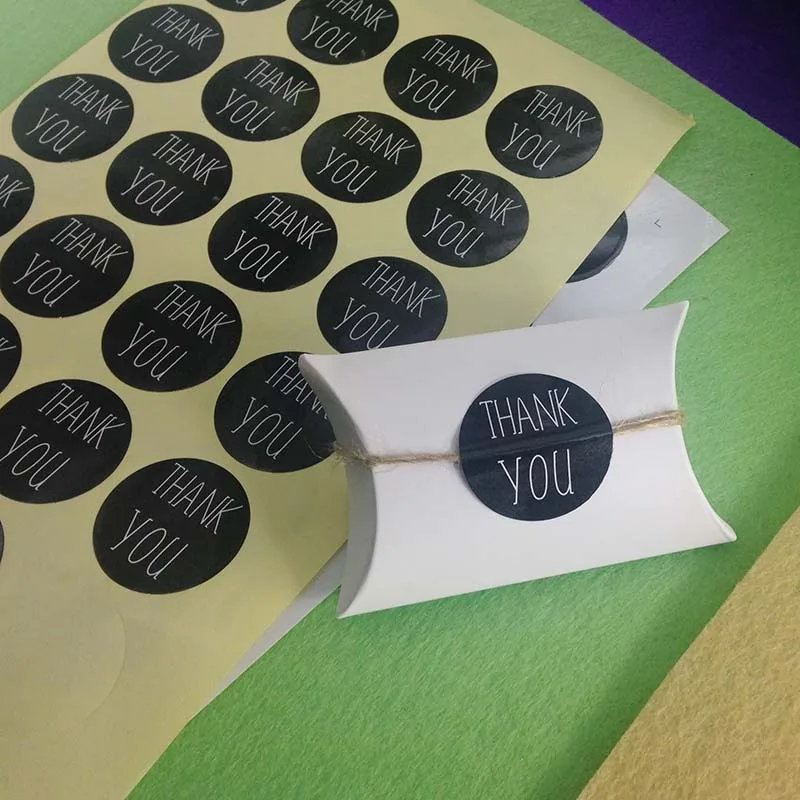 Упаковка Стикеры уплотнения Вышивка Крестом Пакет черном фоне белый спасибо 3 см