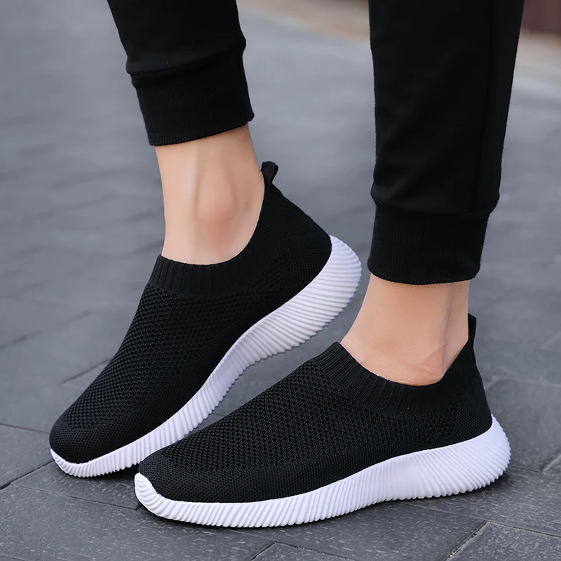 

2019 Classic Style Women Jogging Shoes Lightweight Breathable Running Sport Shoes Female Soft Sole Sneakers zapatos de mujer