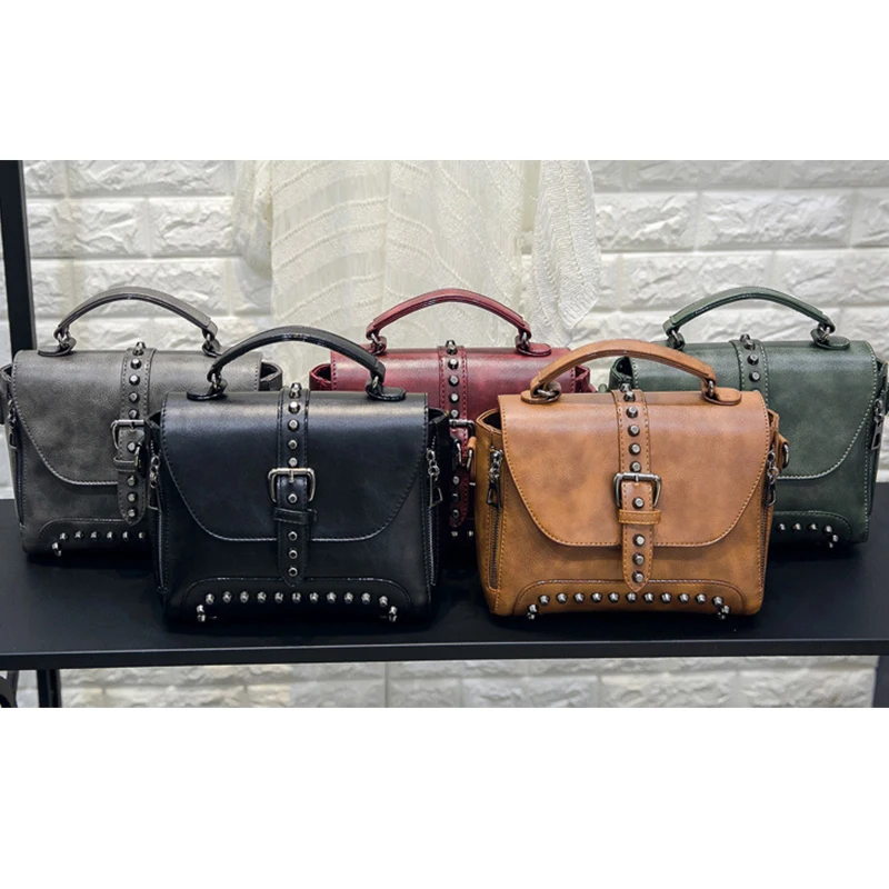 

Women messenger Bag 2018 Rivet Ladies handbags Bag Brand Designer Vintage Lock Crossbody Bag Bolsa Feminina Shoulder Bag ZH35