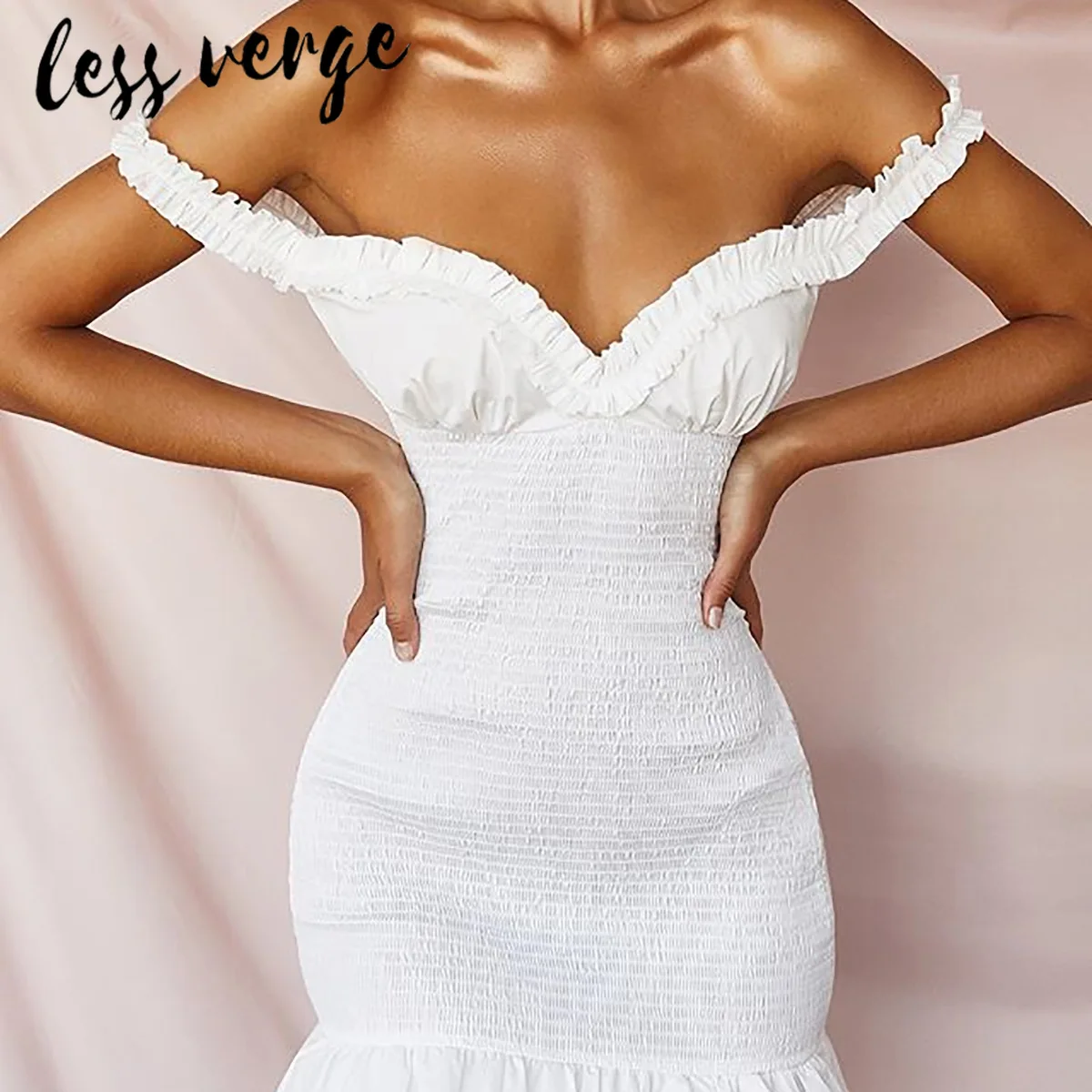 Lessverge оборками без рукавов bodycon короткое белое платье Элегантное с v образным