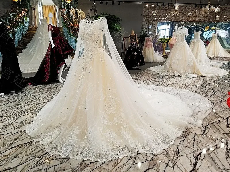 Luxurious Empire Lace Beaded Crystal Wedding Dresses Real Picture Ivory Bridal Wedding Gowns 2021 New Design Custom Made XG09