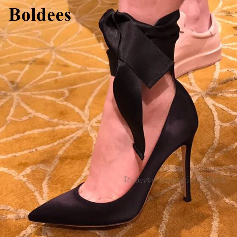 spesifikasi Desain Yang Unik Wanita Tali Pergelangan Kaki Sisi Diikat Tinggi Tumit Sepatu Menunjuk Toe Slip-On Tipis High Heels Pesta Model Pump