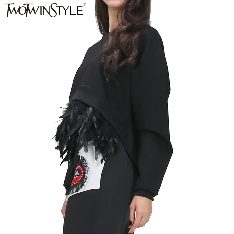 [TWOTWINSTYLE] Осенняя удлиненная футболка оверсайз с длинными рукавами и перьями