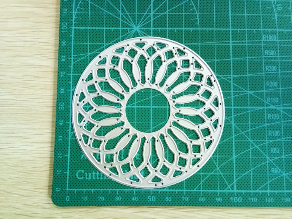 Hollow Flower Circle Frame Metal Cutting Dies Stencils For DIY Scrapbooking Paper Card Craft Embossing Die Cuts New 2019 | Дом и сад