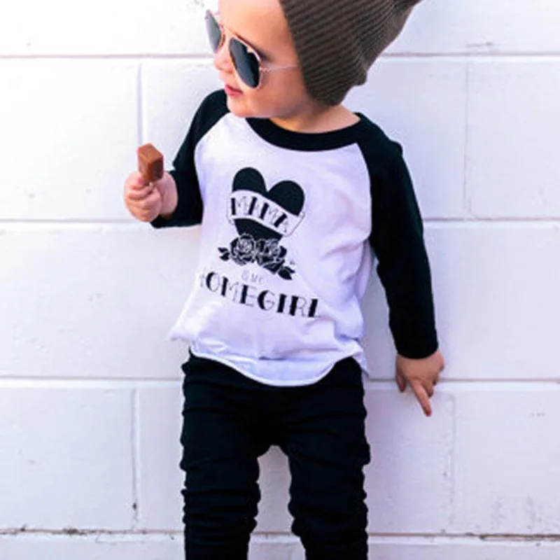 Новая мода письмо футболка для мальчиков девочек лоскутное цвет + Штаны Детская