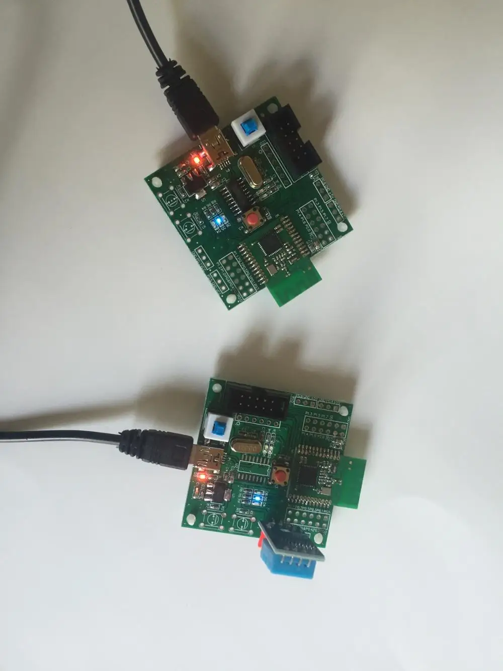 

Для макетной платы ZigBee CC2530 набор из двух частей и эмульаторов