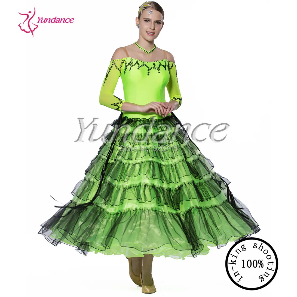 

2017 Latest Customized Ballroom Dance Dress For Girls On The Stage B-13525