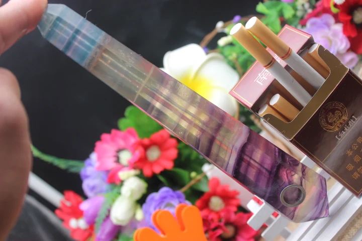 326 г редкий + натуральный кварцевый кристалл желтые фиолетовые полосы флюорит