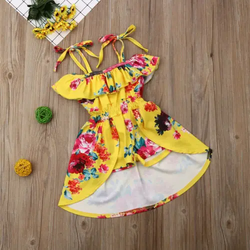 Комбинезон на лямках с открытыми плечами и шортами|Ромперы| |