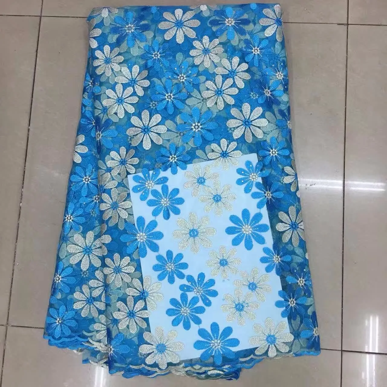 Биколор 5Y Цена Завода Французский Шантильи Кружева Нигерия Кружевной Ткани с