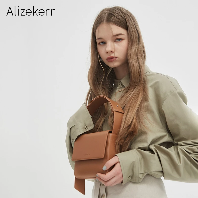 Знаменитые брендовые сумочки женские новые стильные простые корейские сумки на