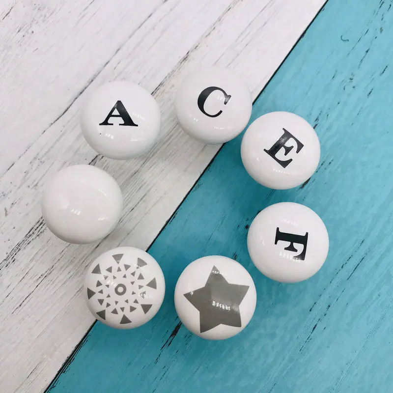 Алфавита чехол с крышкой и узором Белый Керамика ручки 33 мм шкафа ящика Съемник