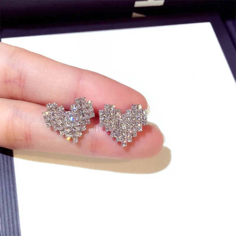 

2019 Hot Sale Luxury Heart Silver Color Stud Earrings Female Romantic Zircon Earrings Forever Love for Woman Best Gifts