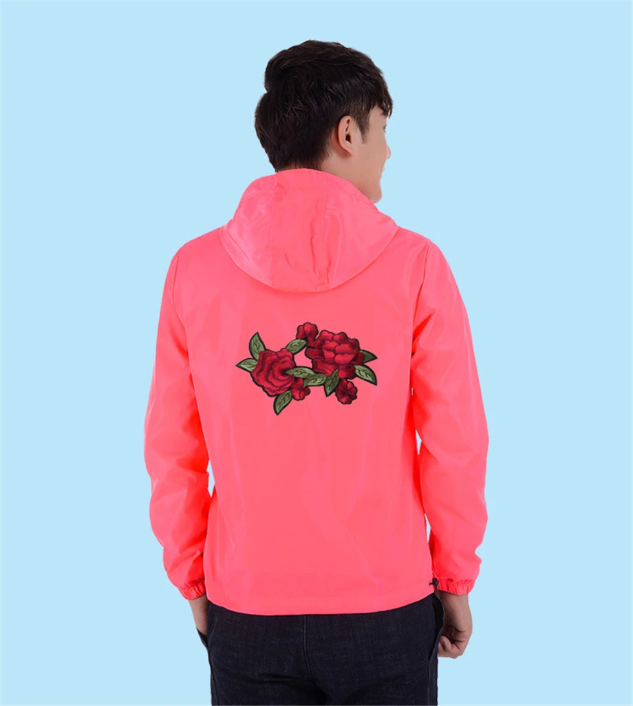 Розовая куртка с вышивкой для мужчин и женщин, Цветочная вышитая полиэфирная куртка в стиле хип-хоп, повседневная семейная одежда, большие размеры 6XL 7XL HA69
