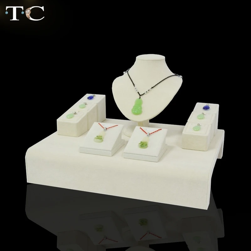 Подвеска для ювелирных изделий витрина из бежевого бархата ожерелий подвесок