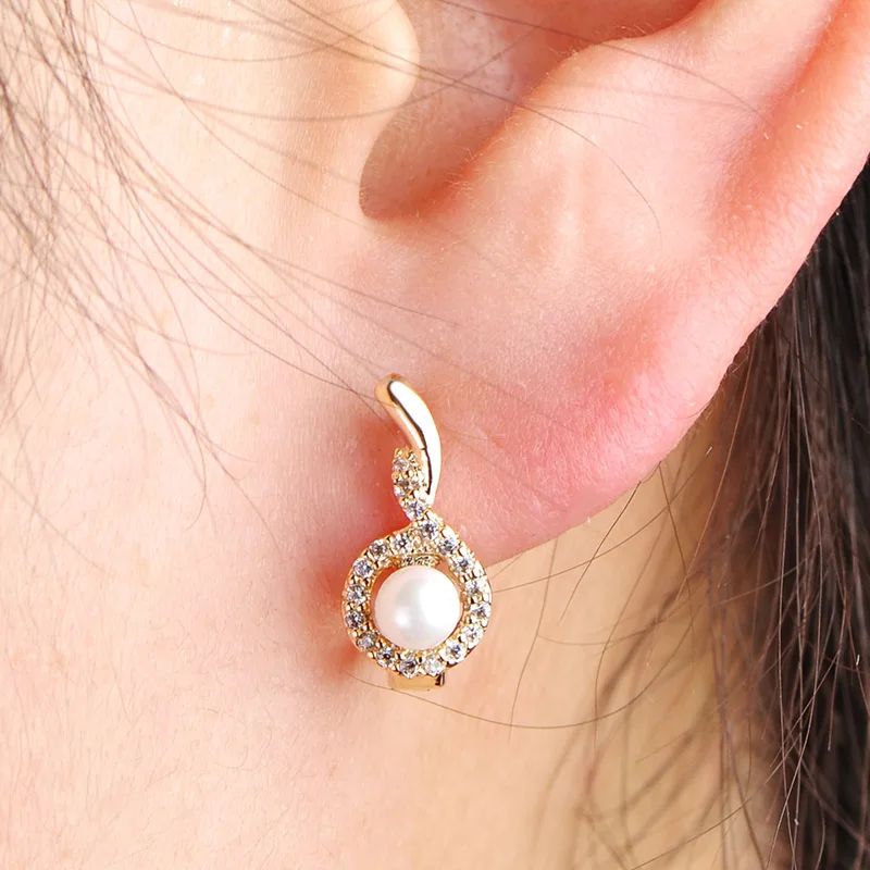 Высокое качество сладкий стиль жемчужные серьги с искусственным циркона