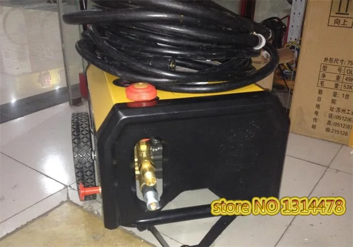 Профессиональная мойка высокого давления для автомобиля или использования в