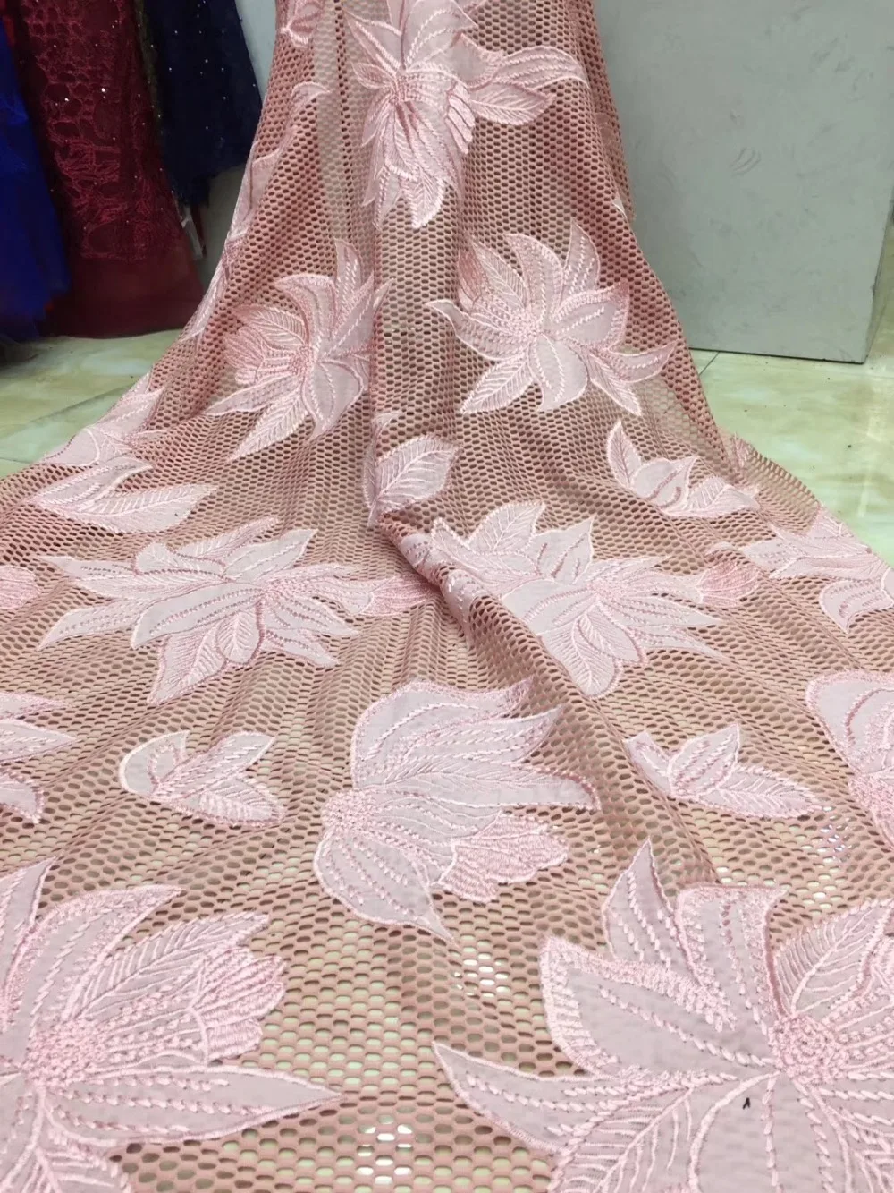 

Latest French Nigerian Laces Fabrics High Quality Tulle African Laces Fabrics Wedding African French Tulle ML6886
