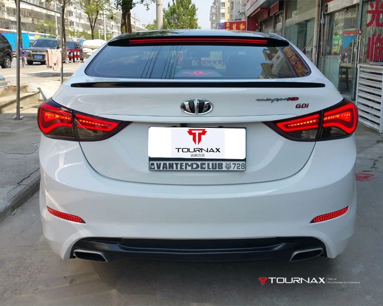 Для hyundai elantra спойлер со светодиодный светильник высокого качества ABS Материал заднее крыло автомобиля Черный спойлер