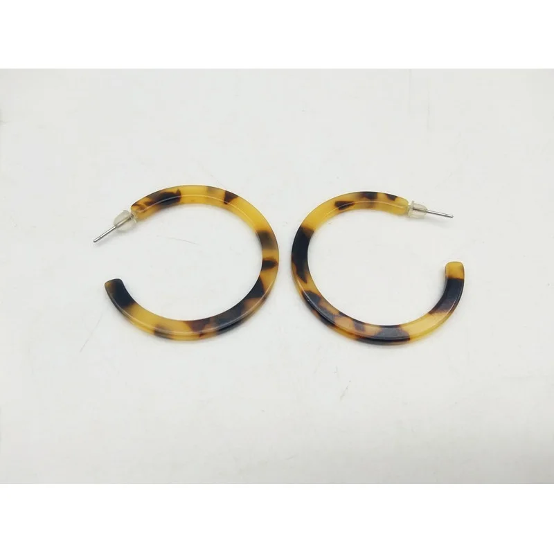 Aretes серьги и зима новые акриловые серьги популярные в Европе и Америке игривые милые леопардовые цвета красивые девушки с-образные Y927