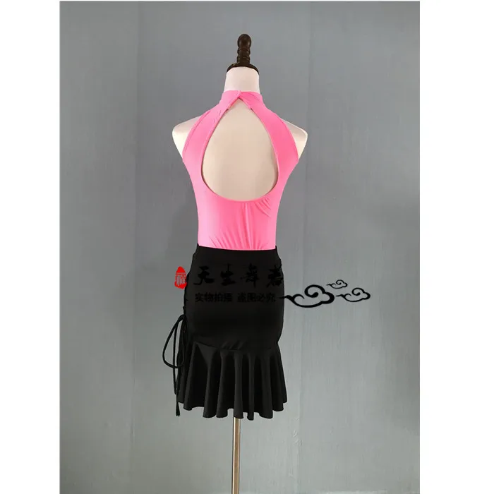 Детское платье для латиноамериканских танцев с боковыми лямками и блестками