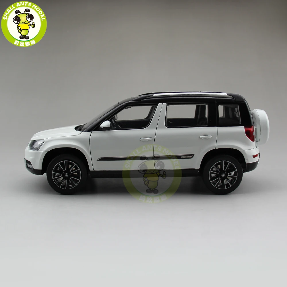 1/18 Skoda Yeti SUV литая модель металлическая модель автомобиля SUV Подарочная коллекция хобби белый