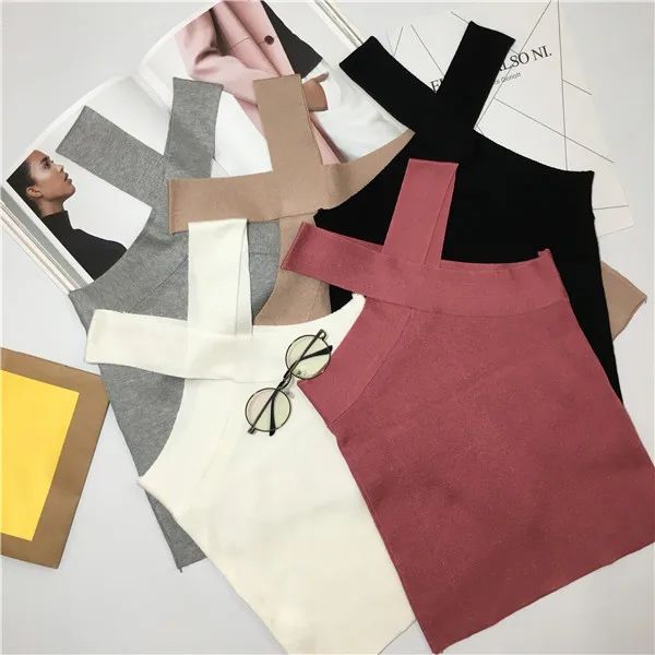 Суперсексуальная трикотажная футболка женский укороченный топ с лямкой на шее