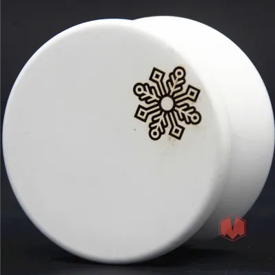 Новое поступление YYF flight YOYO зима снежинка Ограниченная серия YOYO ответ loop720 4A Летающий светодиодный yoyo Рождественский подарок для мальчика - Цвет: wooden LEGEND yoyo