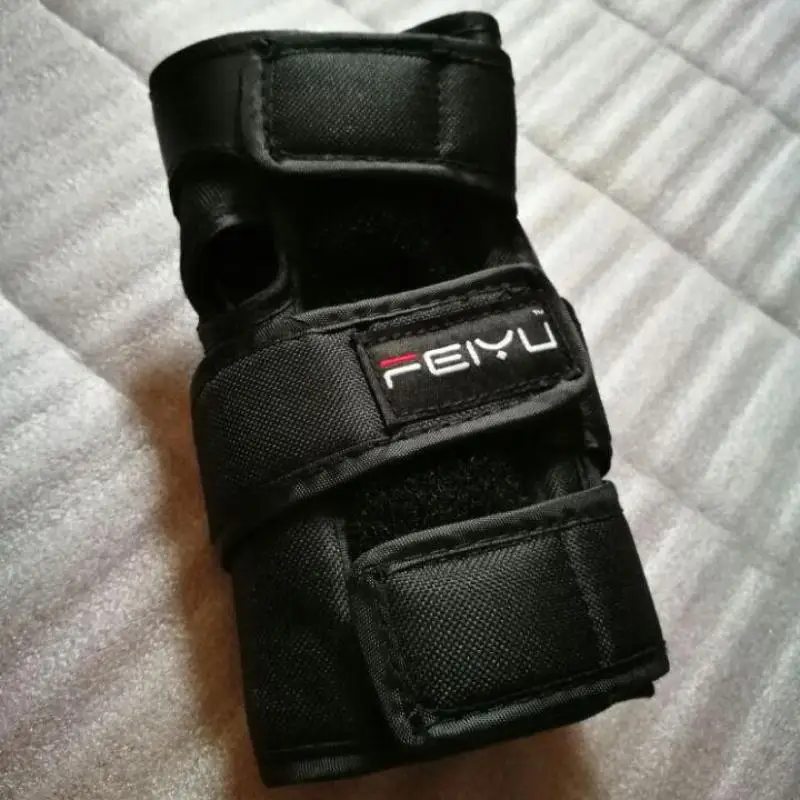 

Wrist Guards Support Palm Pads Protector For Skating Ski Snowboard Roller Derby Protective Gear Protection Kids Men Women S-XL