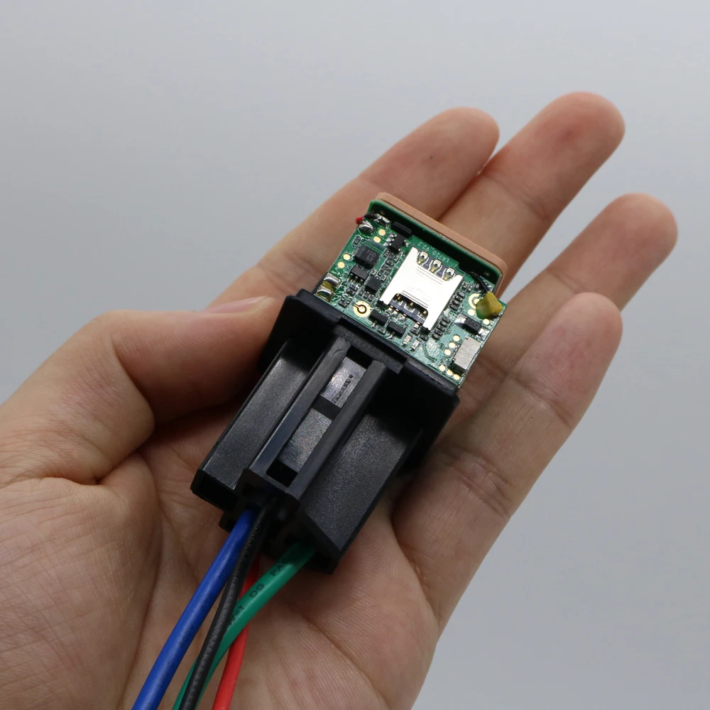 Car Relays GPS Tracker Car Shock Alarm GPS GSM Locator Tracking Device Remote Control Anti-theft Monitoring Cut Off Oil Power