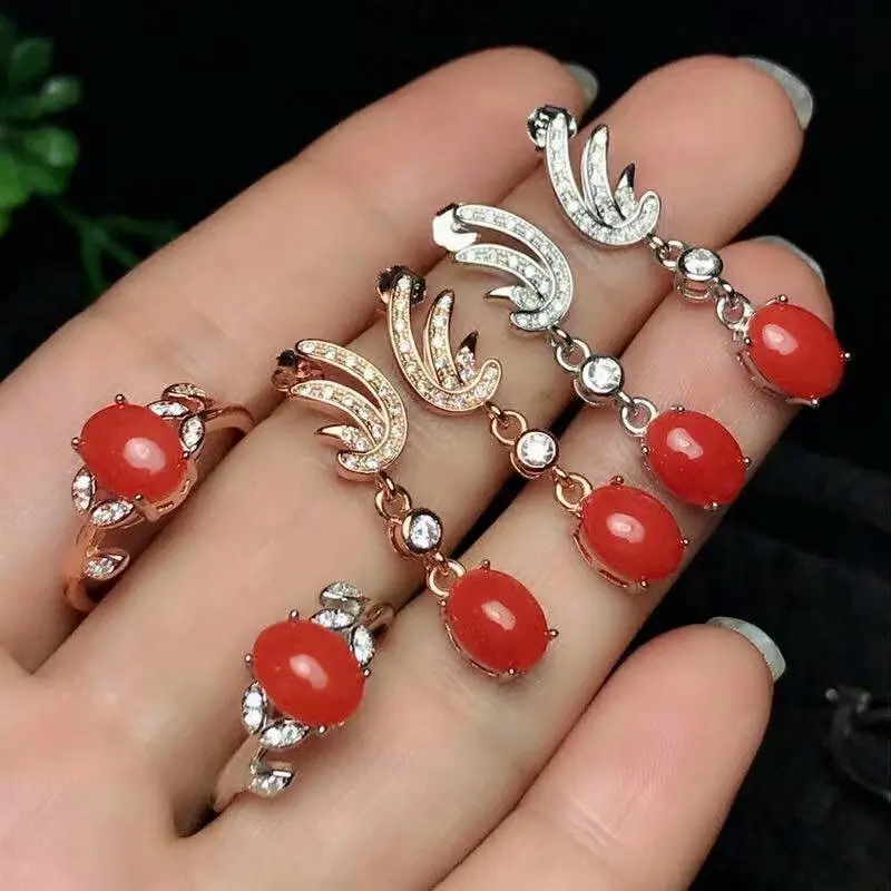 Серьги-гвоздики shilovem из стерлингового серебра 925 пробы с натуральным красным