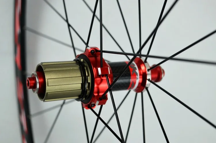 Горячая 700C колеса из углеродного волокна bmx дорожное Велосипедное колесо 30 мм обод из алюминия дорожный набор V/C тормозные велосипедные колеса